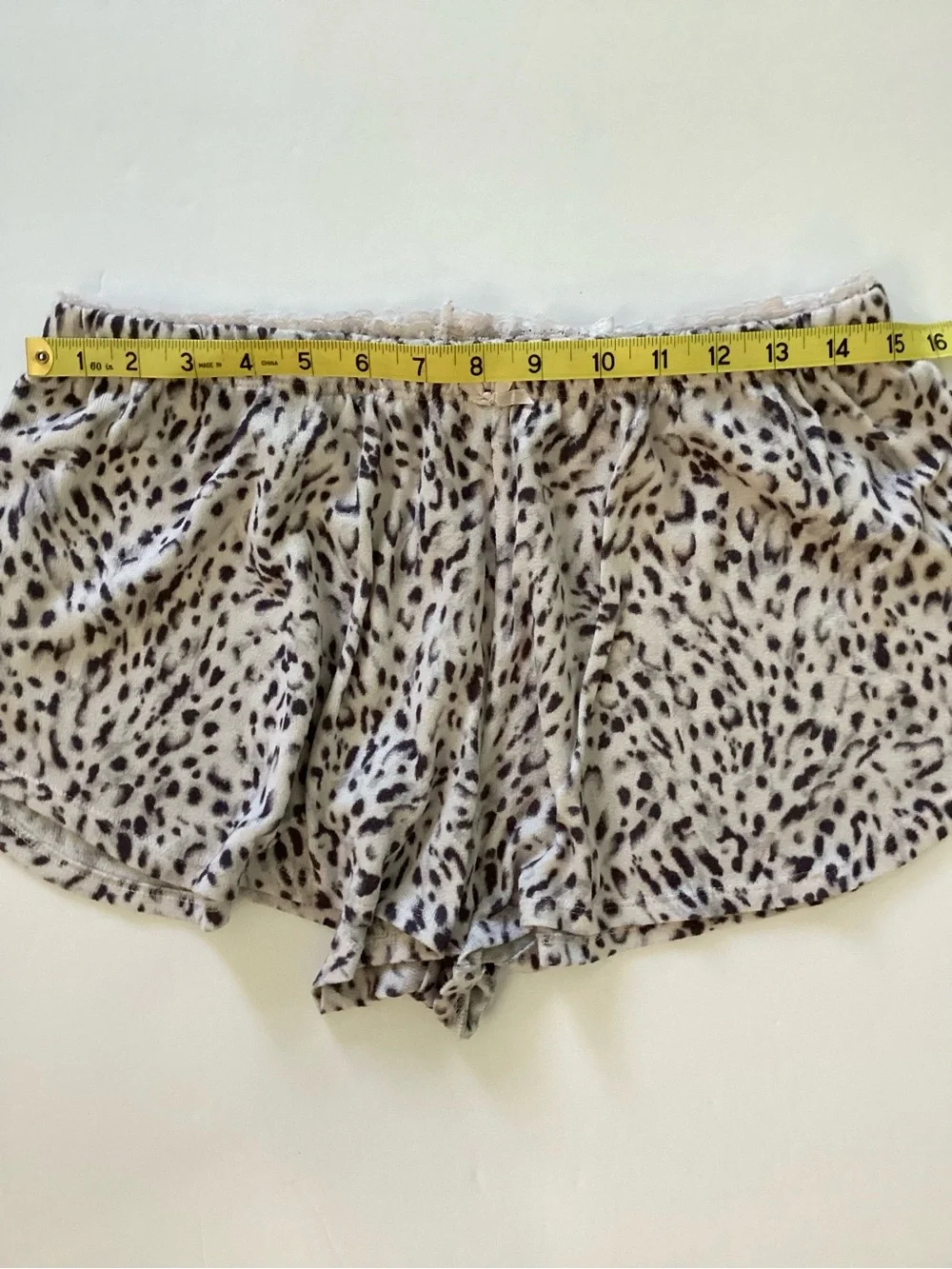 Marilyn Monroe Light Gray & Black Animal Print Sleep  Shorts Size Large